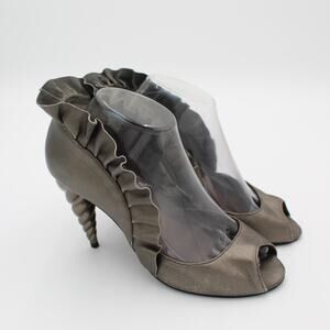 Jeffrey Campbell Unicorn Heel Pumps Womens 10 Metallic Ruffle Whimsygoth Fantasy